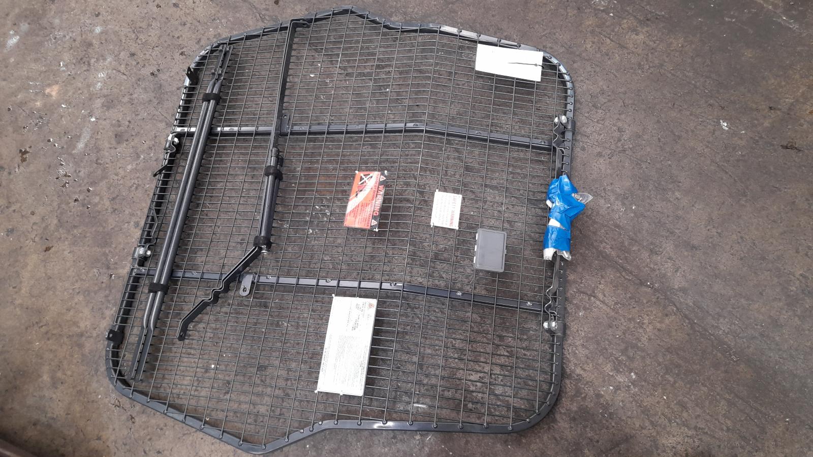 View Auto part Cargo Barrier Nissan Xtrail 2020