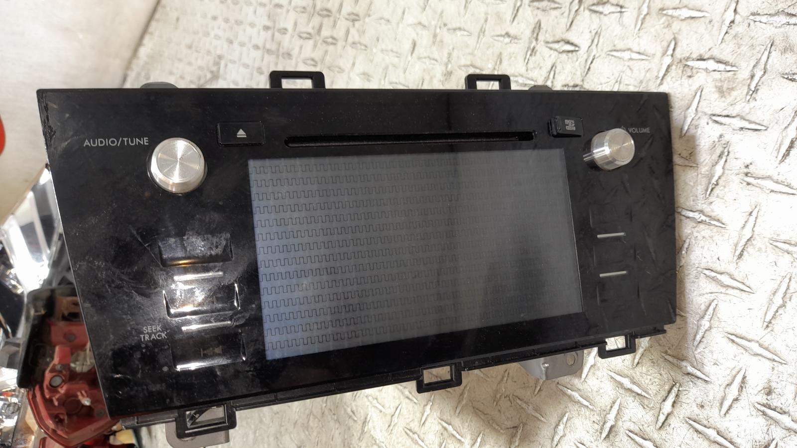 View Auto part Radio/Cd/Dvd/Sat/Tv Subaru Outback 2015