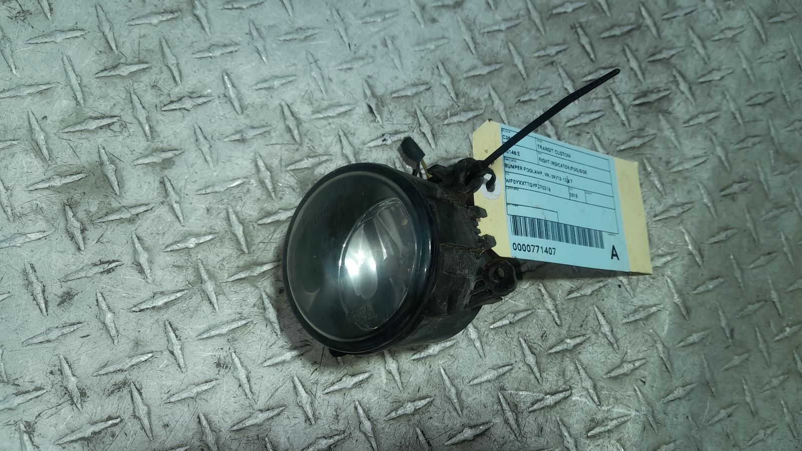 View Auto part Right Indicator/Fog/Side Ford Transit Custom 2015