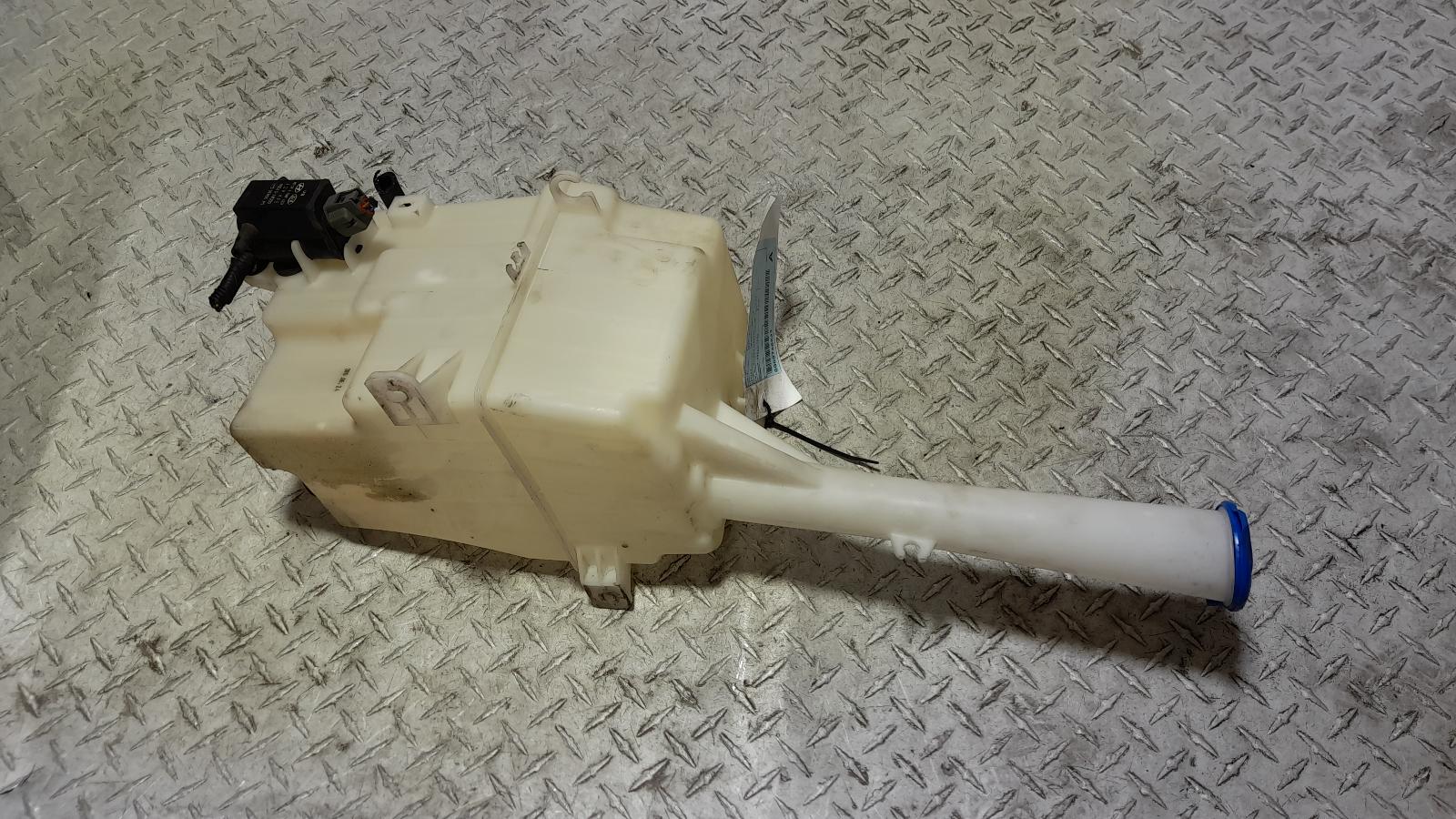 View Auto part Washer Bottle Hyundai Santa Fe 2014