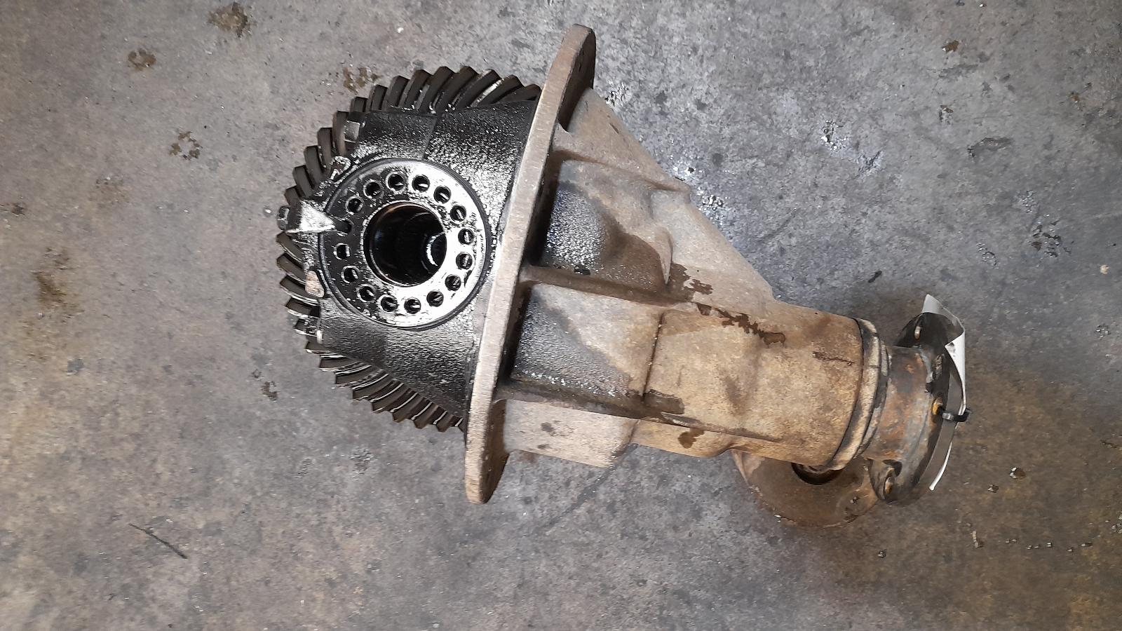 View Auto part Differential Centre Hyundai Iload/imax 2012