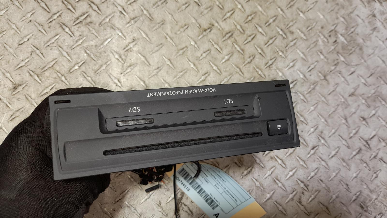 View Auto part Radio/Cd/Dvd/Sat/Tv Volkswagen Tiguan 2017