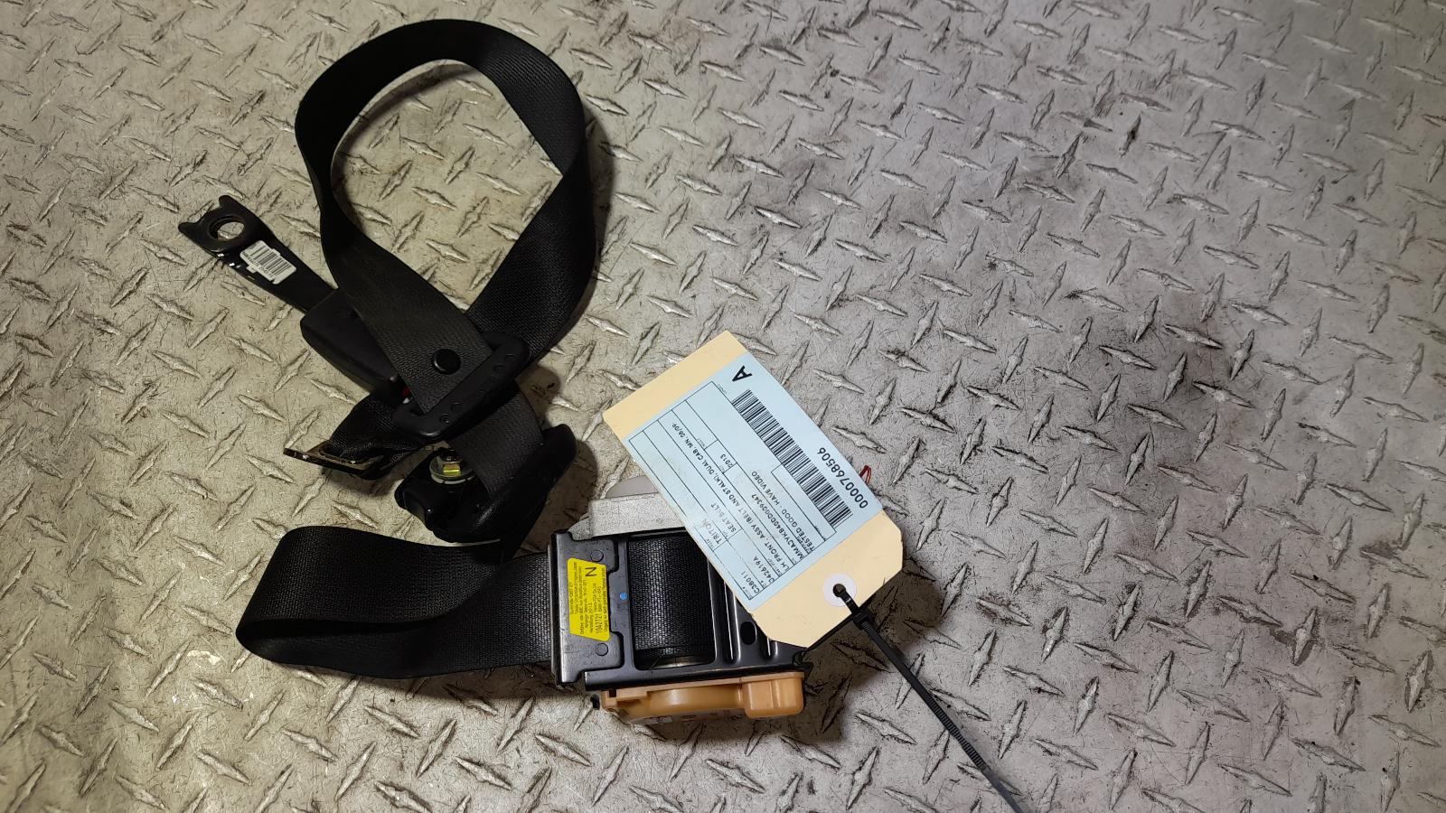 View Auto part Seatbelt/Stalk Mitsubishi Triton 2013