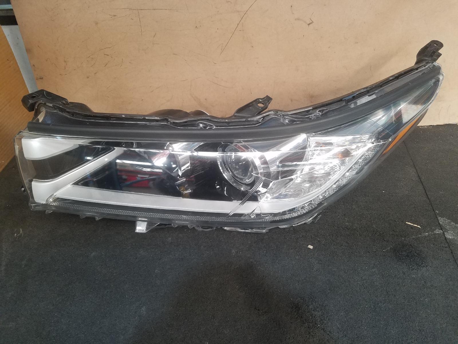 View Auto part Left Headlamp Toyota Kluger 2019