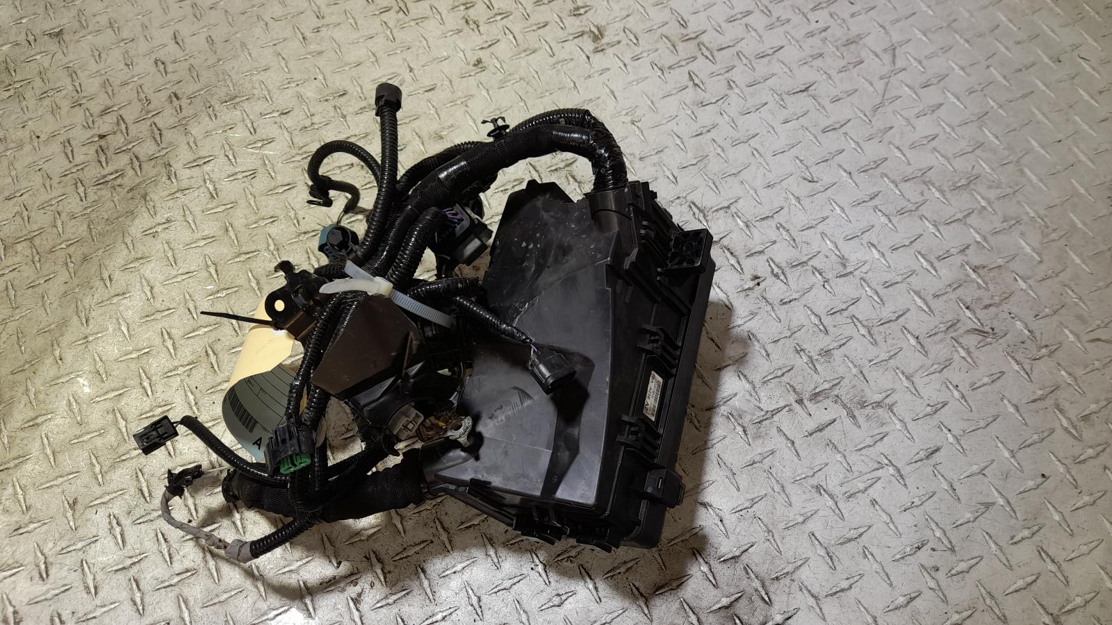 View Auto part Fuse Box Honda Civic 2017