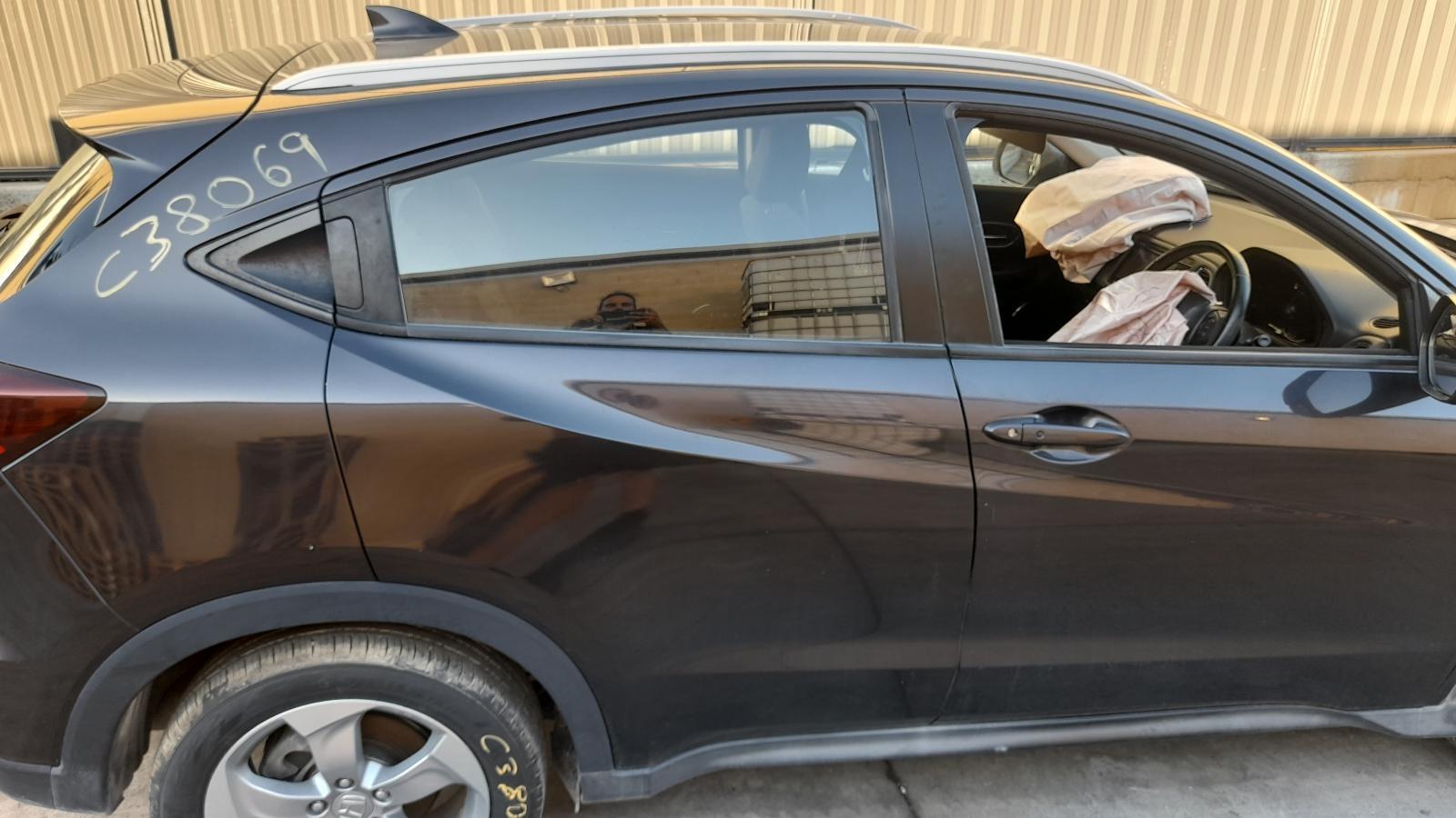 View Auto part Right Rear Door Sliding Honda Hrv 2016