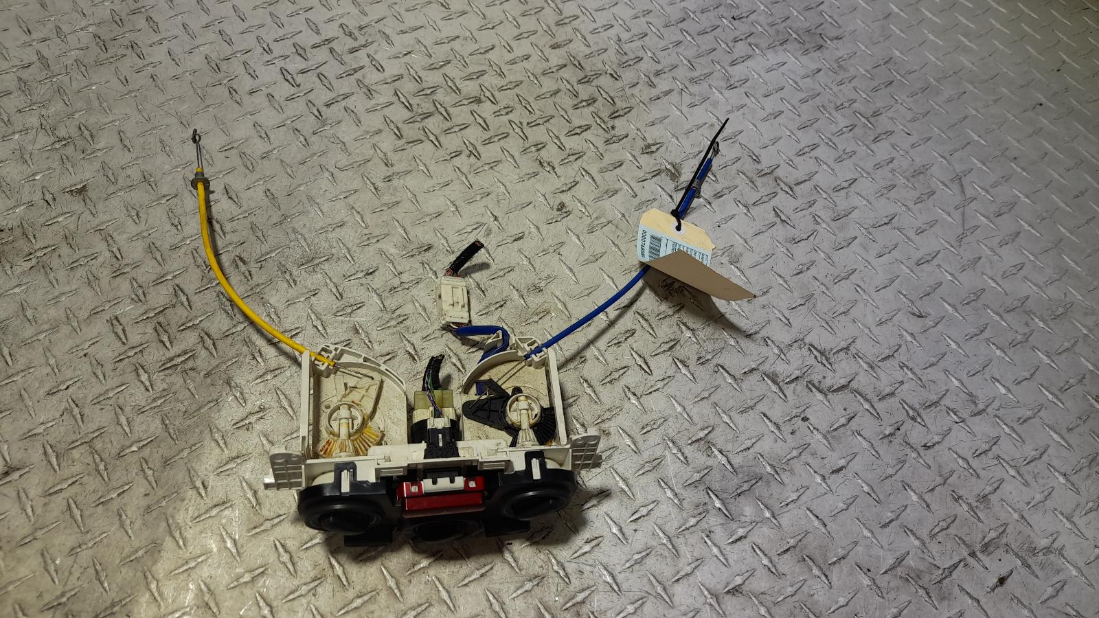 View Auto part Heater/Ac Controls Subaru Forester 2012