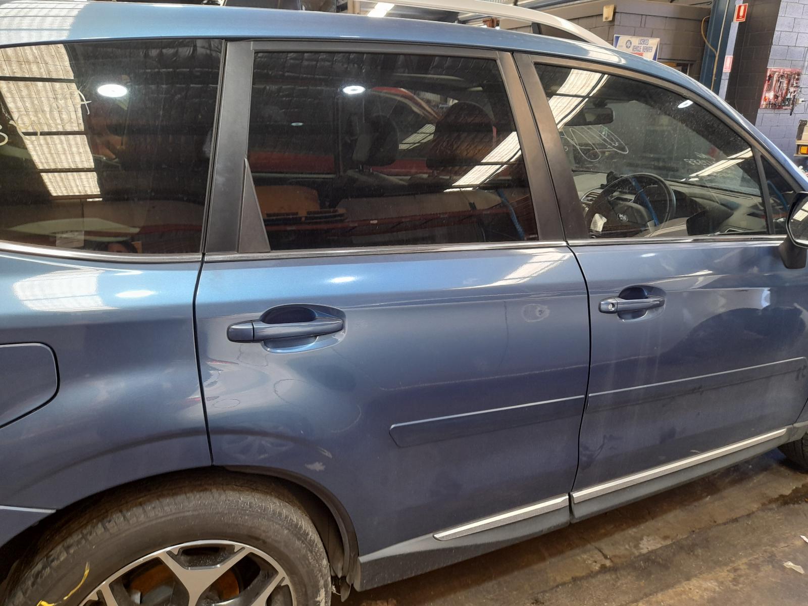 View Auto part Right Rear Door Sliding Subaru Forester 2015