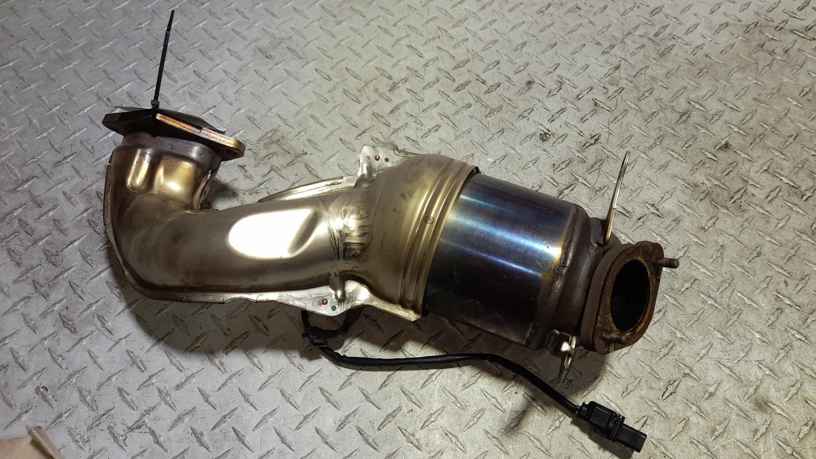 View Auto part Catalytic Converter Volkswagen Golf 2012