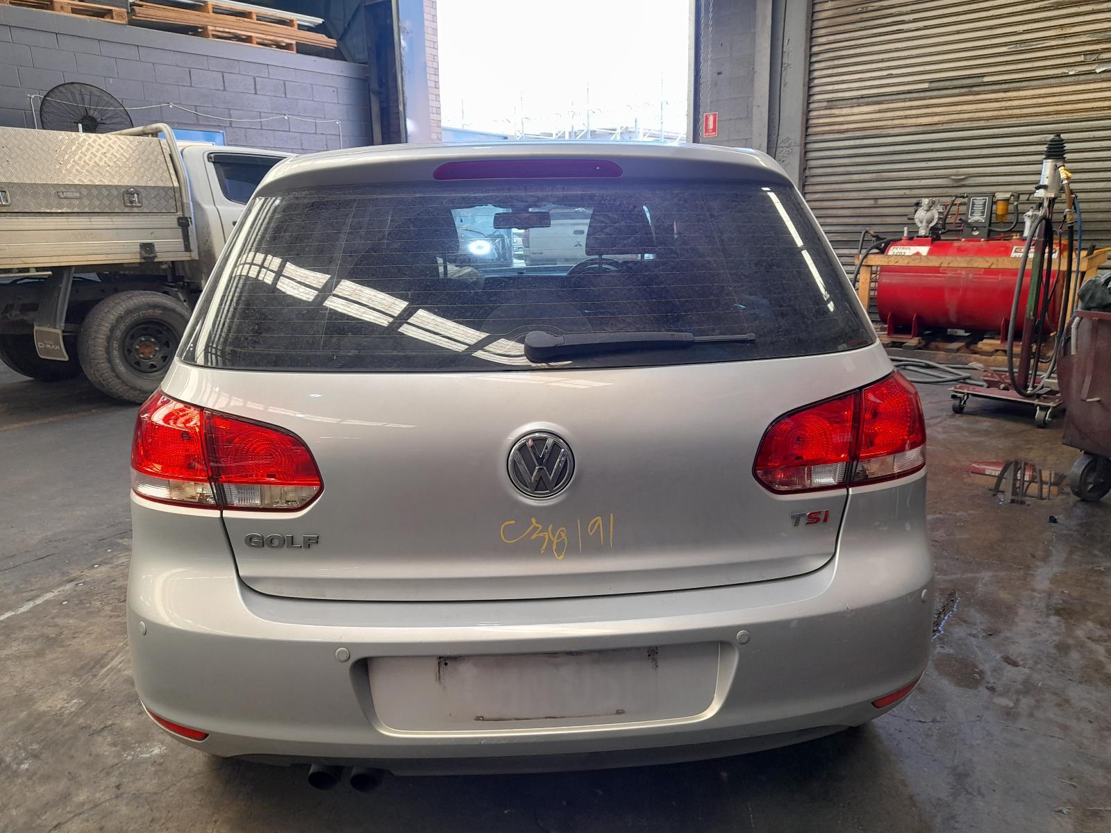View Auto part Bootlid/Tailgate Volkswagen Golf 2012