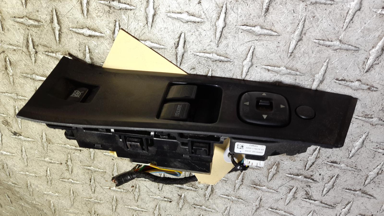 View Auto part Pwr Dr Wind Switch Mazda Bt50 2015