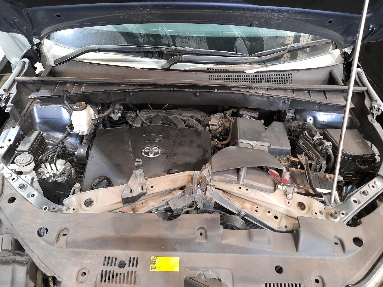 View Auto part Engine Toyota Kluger 2017