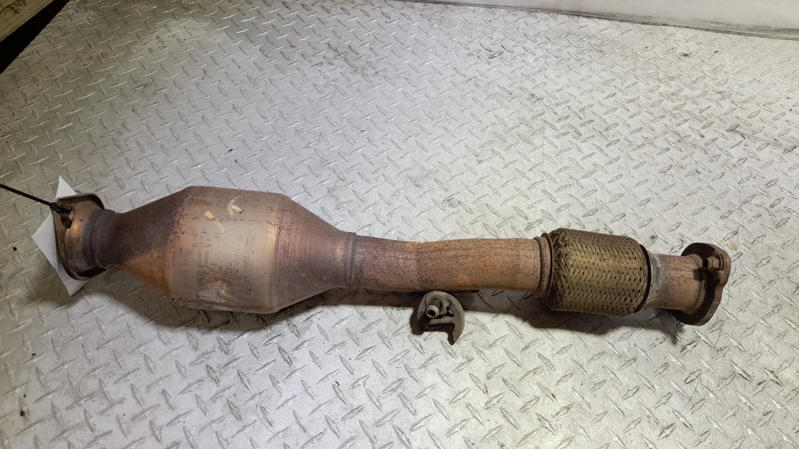 View Auto part Catalytic Converter Toyota Kluger 2017