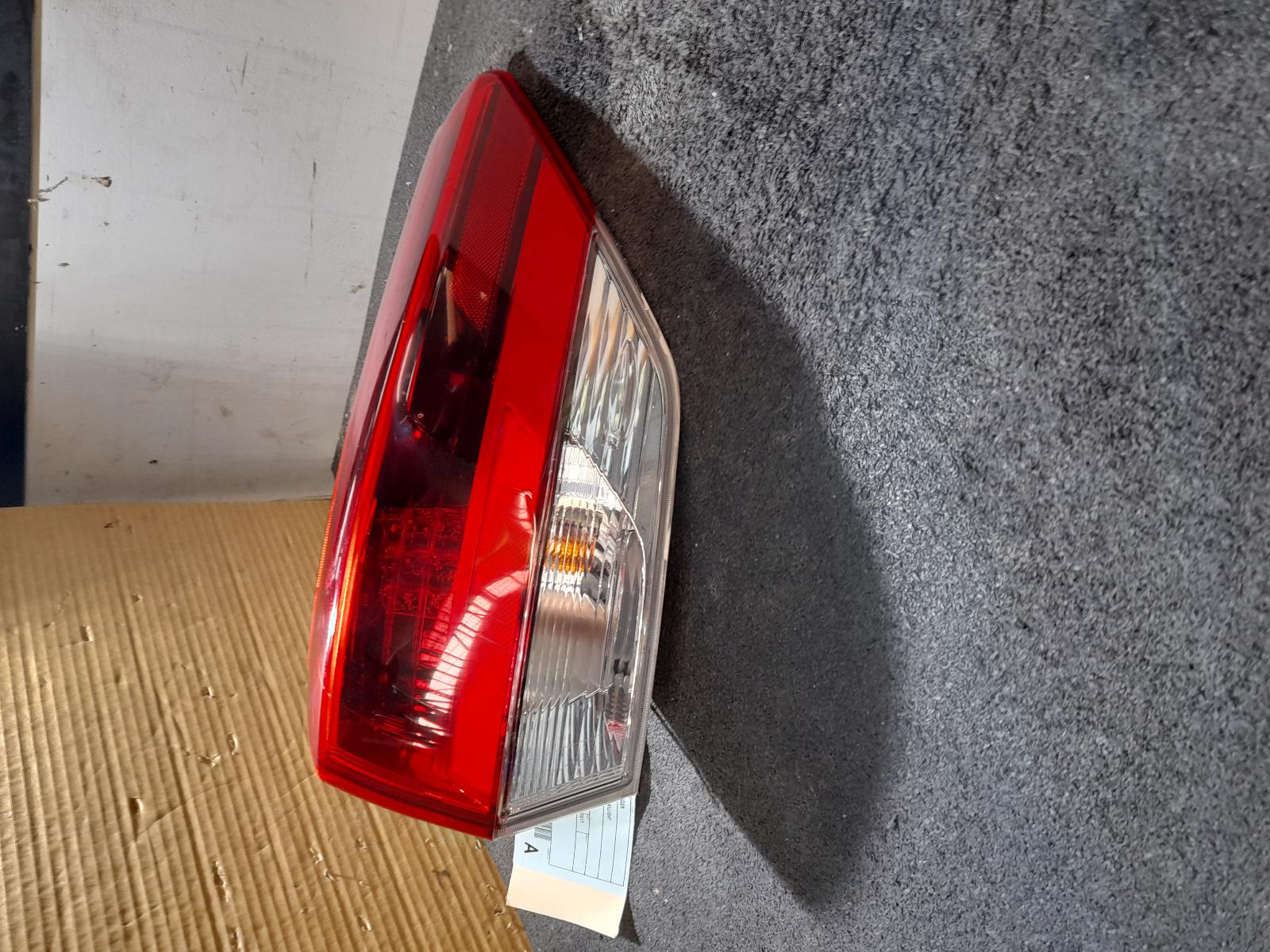 View Auto part Right Taillight Toyota Kluger 2017