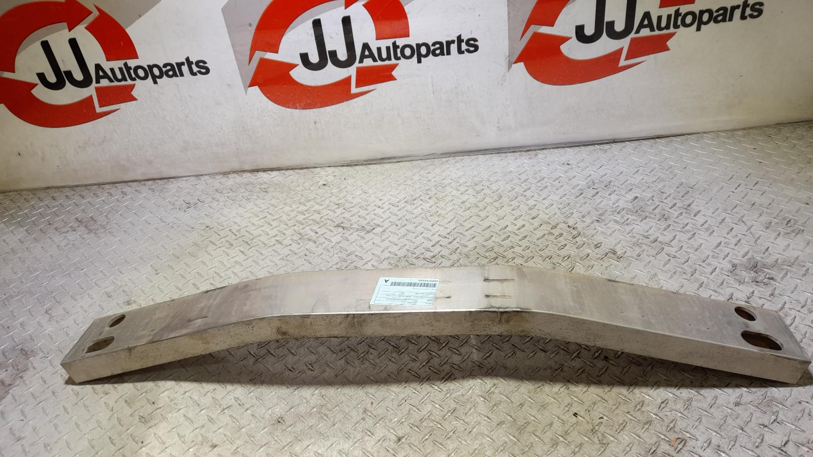 View Auto part R/Bar Bracket/Reinfo Toyota Kluger 2017