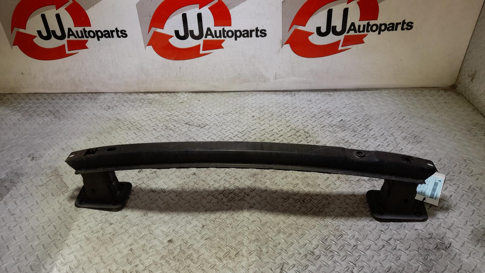 View Auto part R/Bar Bracket/Reinfo Ford Focus 2012