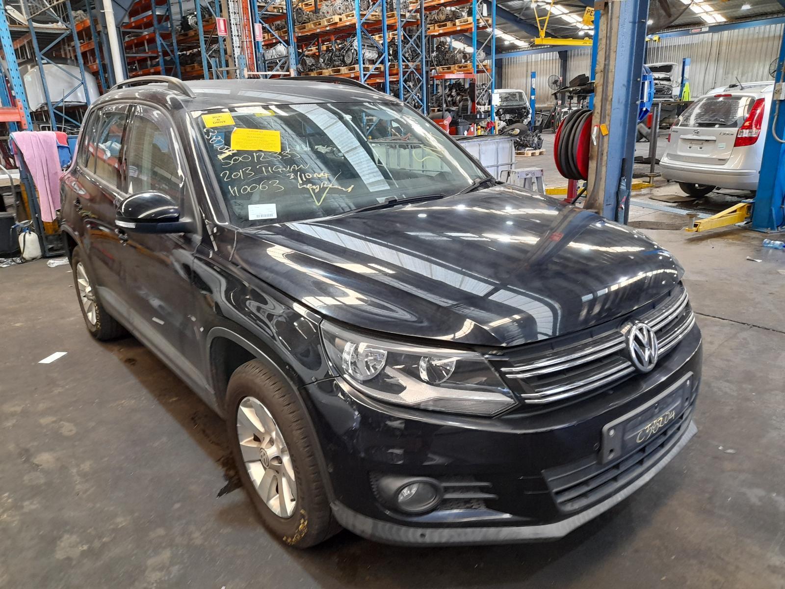 View Auto part Trans/Gearbox Volkswagen Tiguan 2013