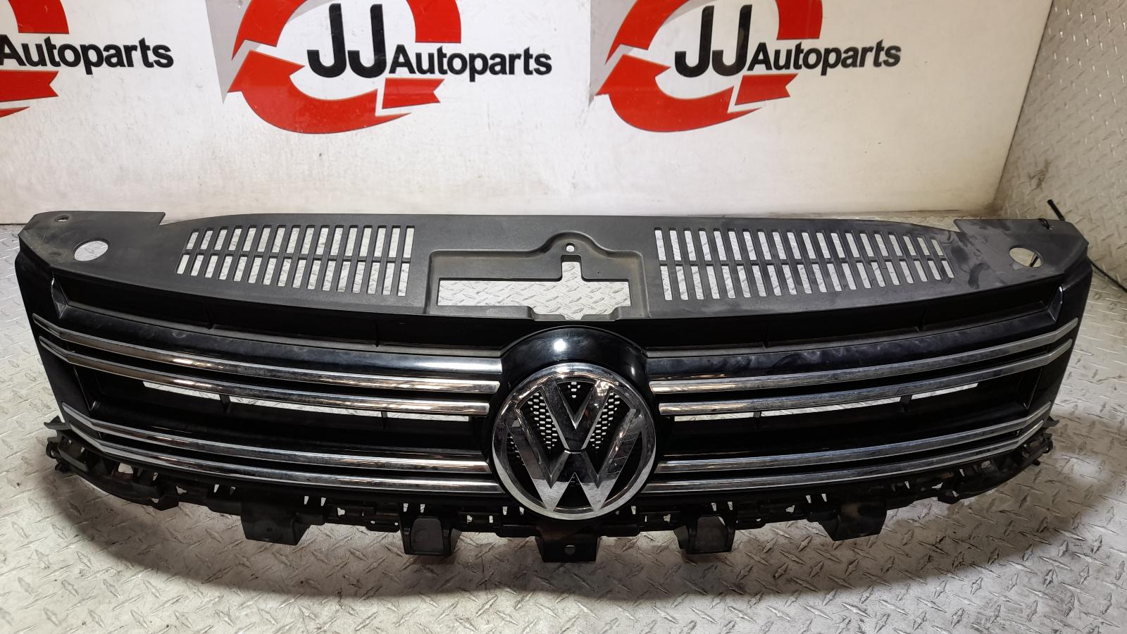 View Auto part Grille Volkswagen Tiguan 2013