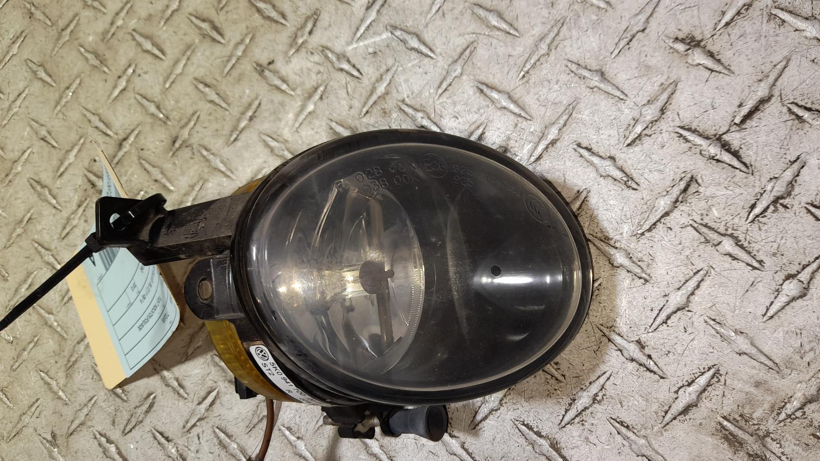 View Auto part Right Indicator/Fog/Side Volkswagen Tiguan 2013