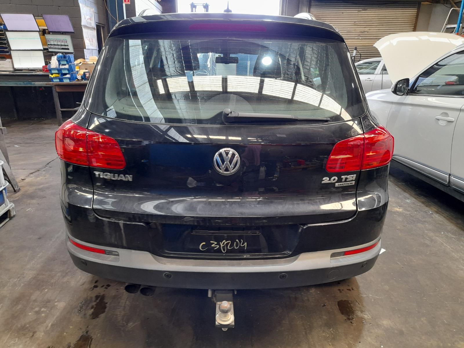 View Auto part Bootlid/Tailgate Volkswagen Tiguan 2013