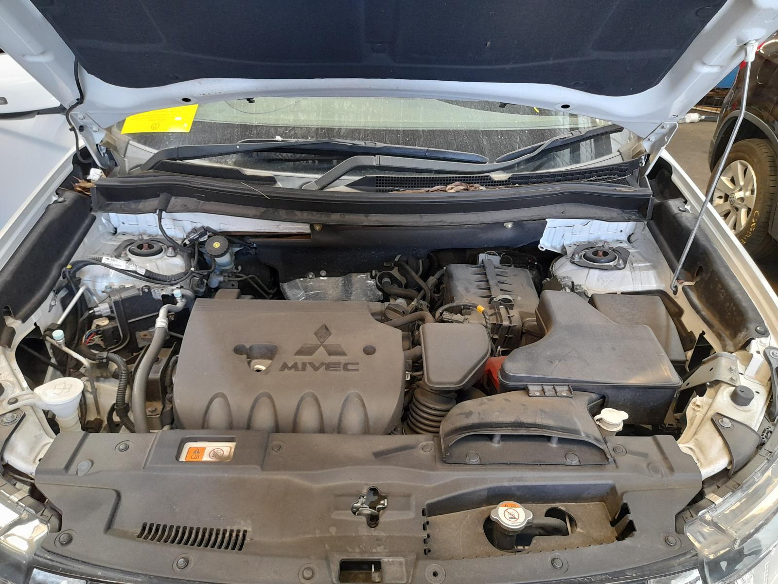 View Auto part Engine Mitsubishi Outlander 2017