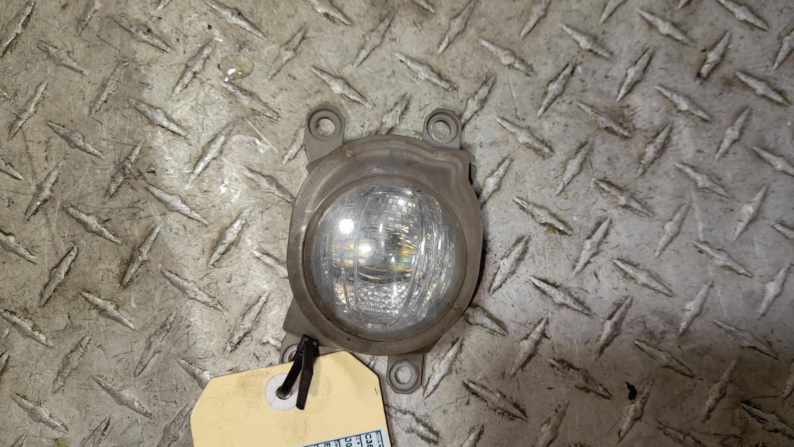 View Auto part Right Indicator/Fog/Side Toyota Corolla 2018