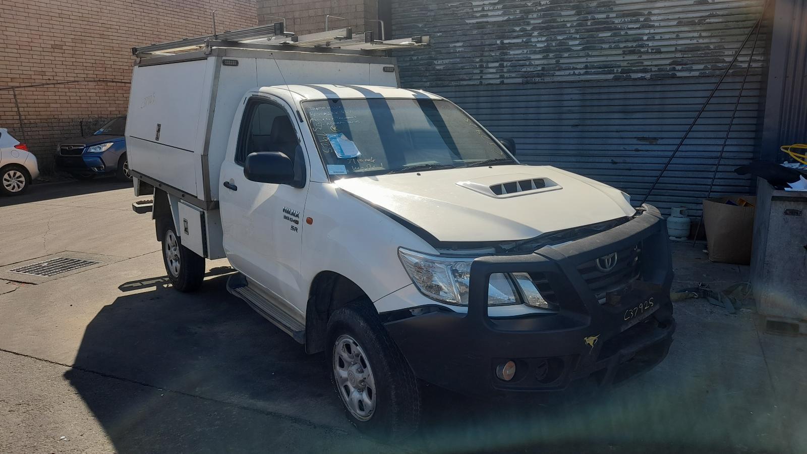 View Auto part Trans/Gearbox Toyota Hilux 2012