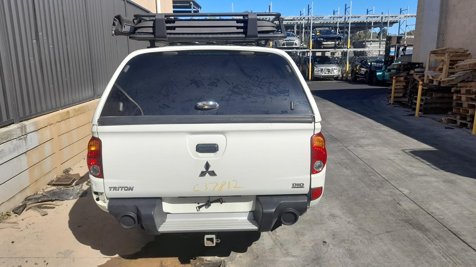 View Auto part Bootlid/Tailgate Mitsubishi Triton 2015