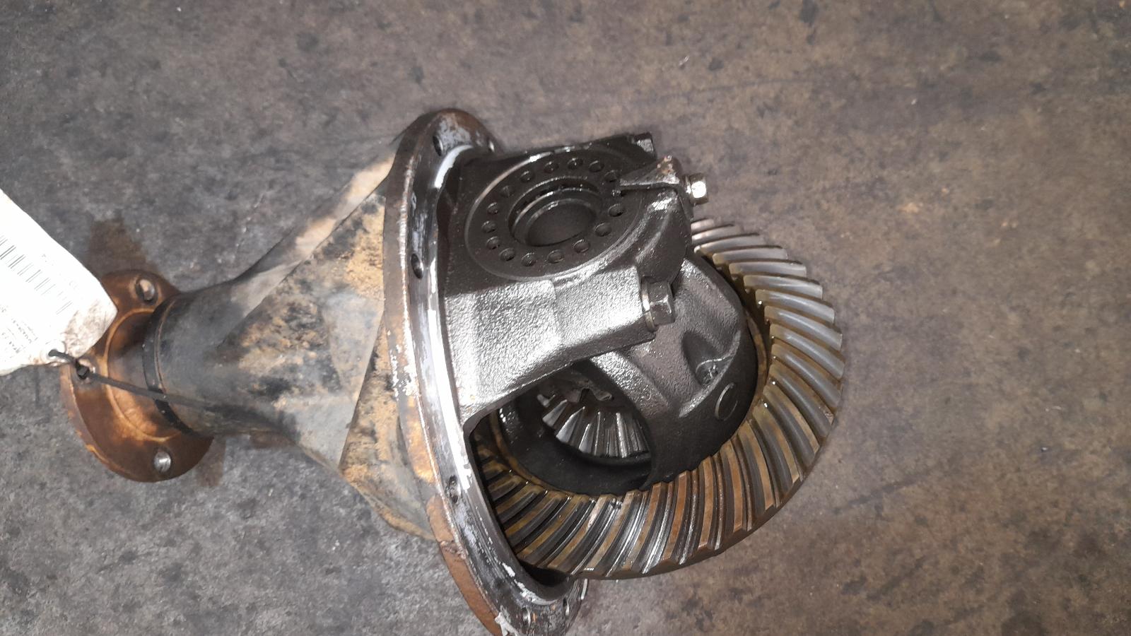 View Auto part Differential Centre Mitsubishi Triton 2015
