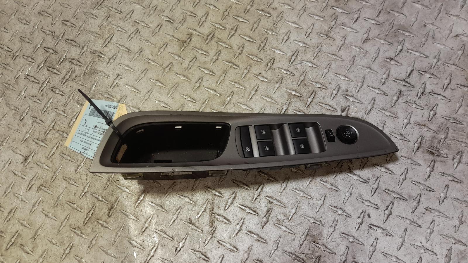 View Auto part Pwr Dr Wind Switch Holden Commodore 2015