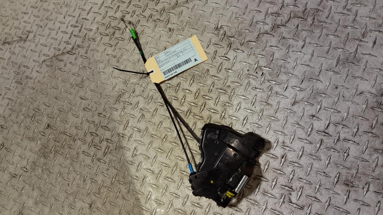View Auto part Door/Boot/Gate Lock Toyota Corolla 2015