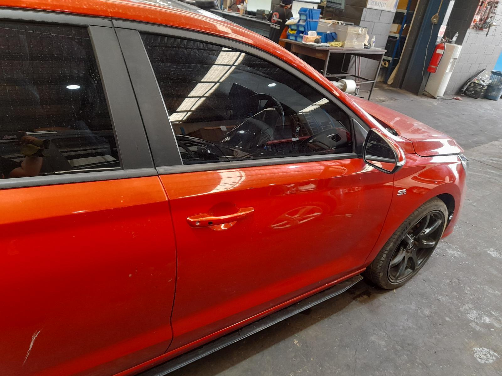 View Auto part Right Front Door Hyundai I30 2018