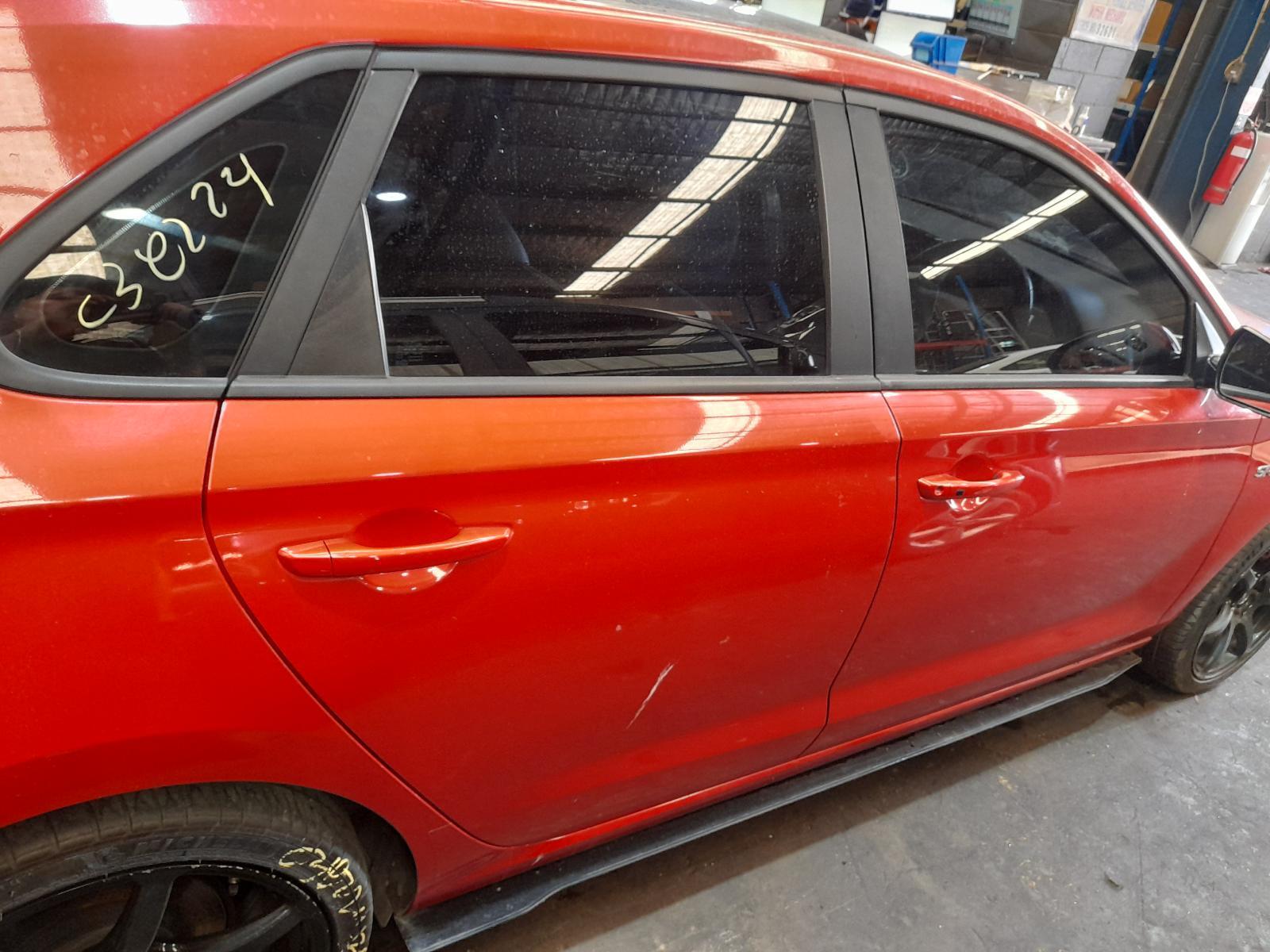 View Auto part Right Rear Door Sliding Hyundai I30 2018