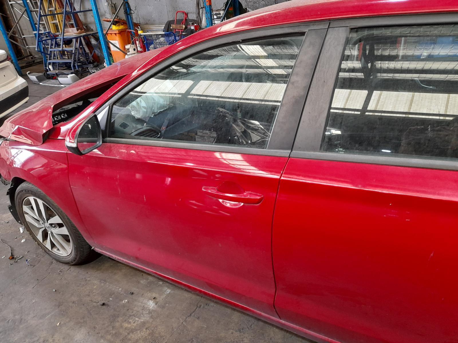 View Auto part Left Front Door Hyundai I30 2019