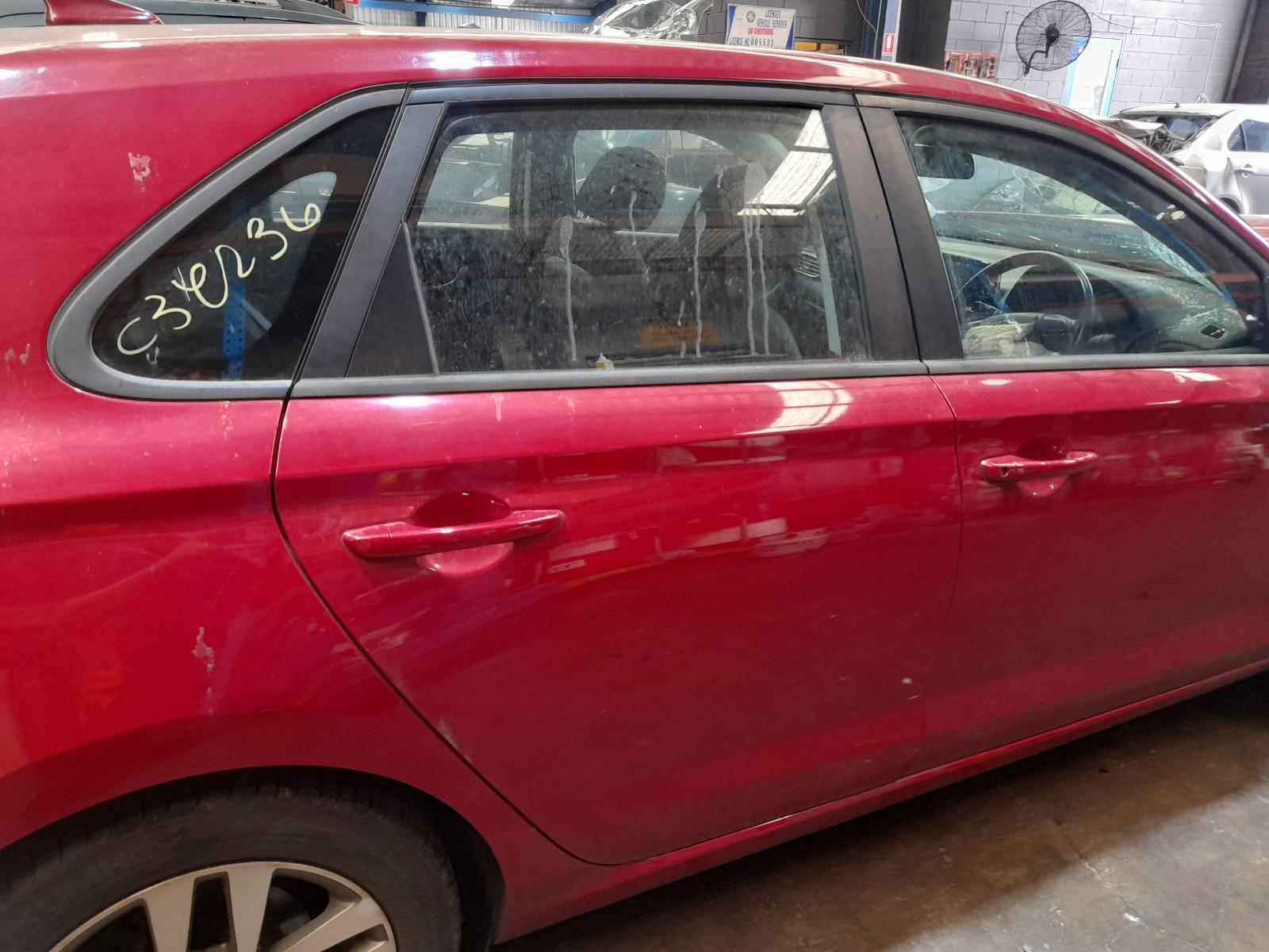 View Auto part Right Rear Door Sliding Hyundai I30 2019