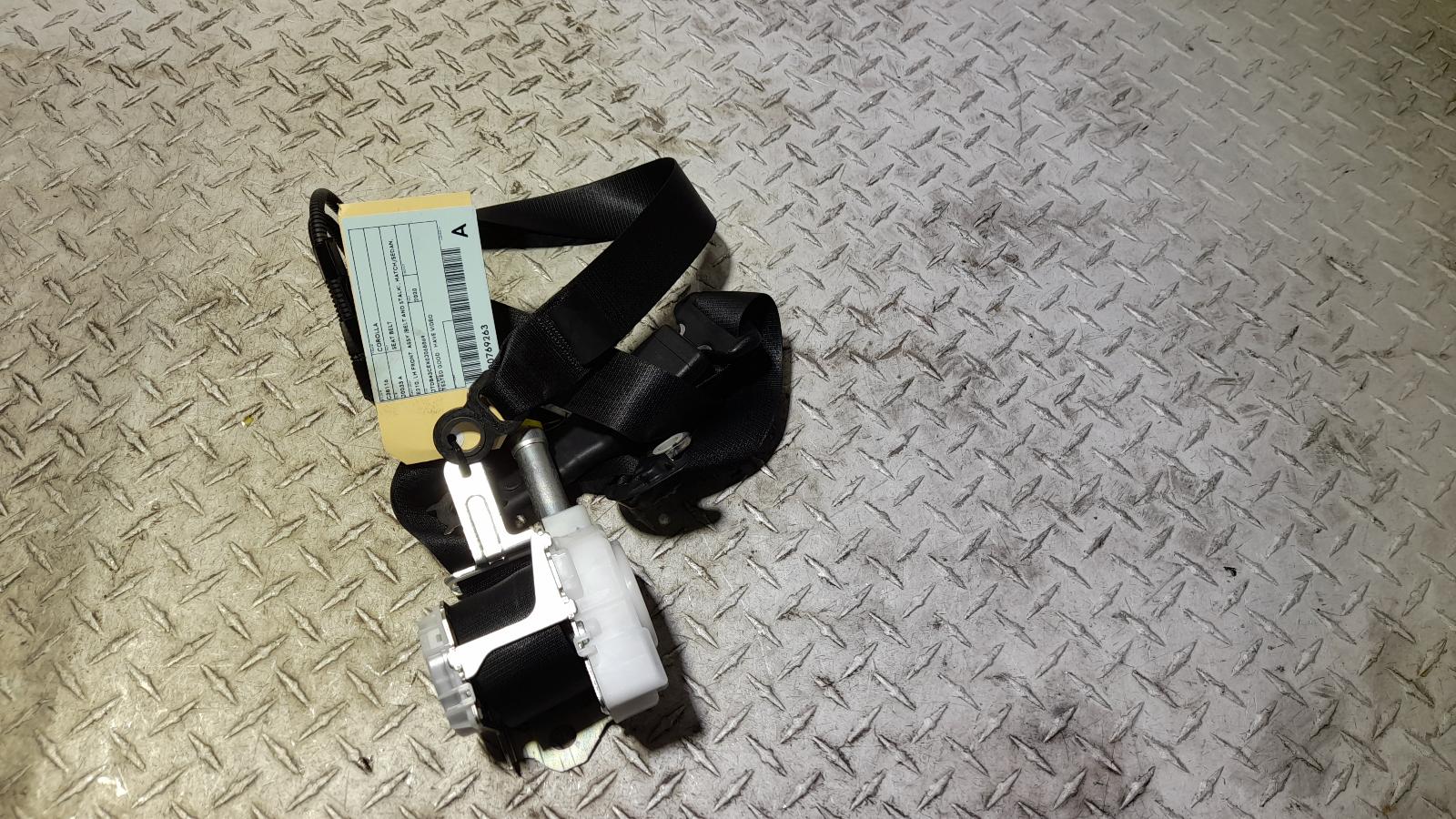 View Auto part Seatbelt/Stalk Toyota Corolla 2020