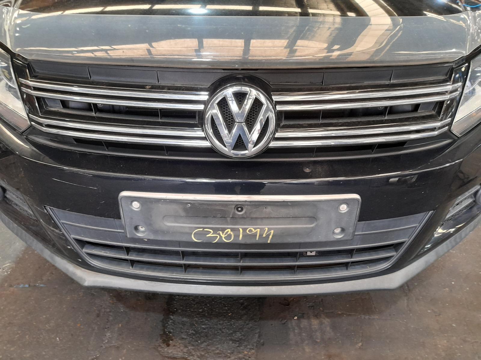 View Auto part Grille Volkswagen Tiguan 2013