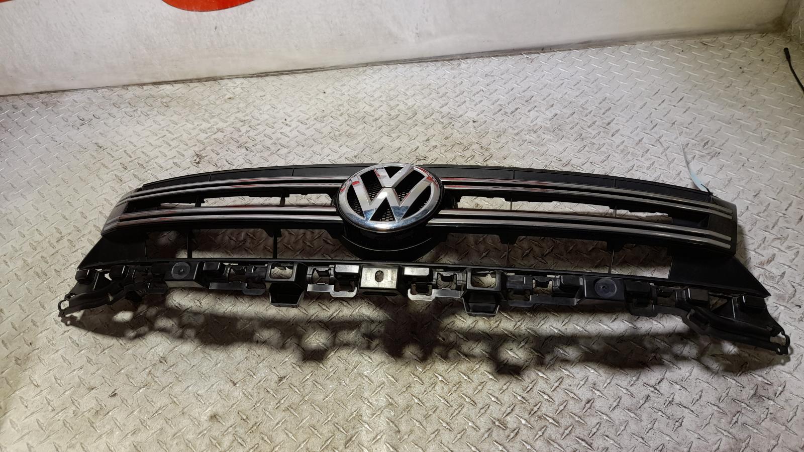 View Auto part Grille Volkswagen Tiguan 2013