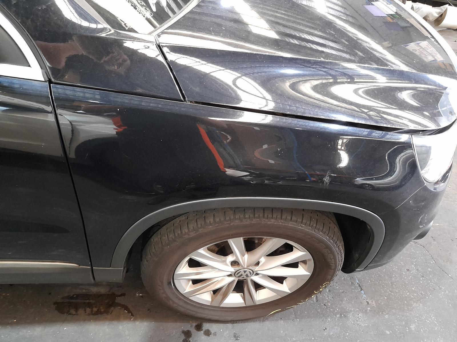 View Auto part Right Guard Volkswagen Tiguan 2013