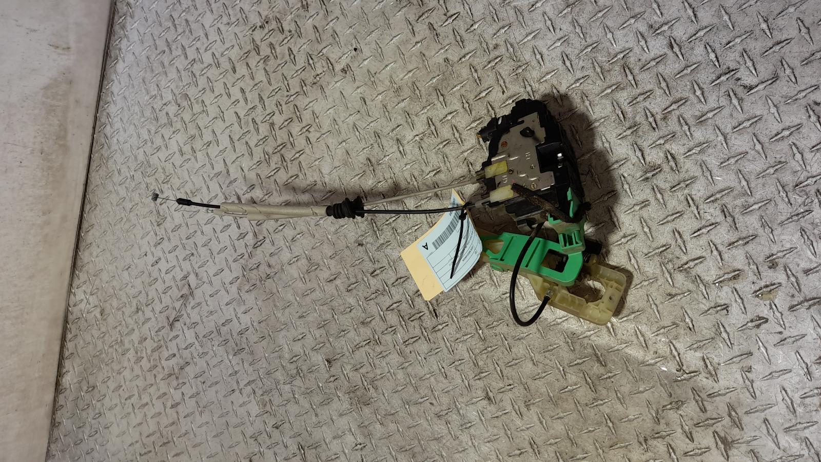 View Auto part Door/Boot/Gate Lock Hyundai I30 2011