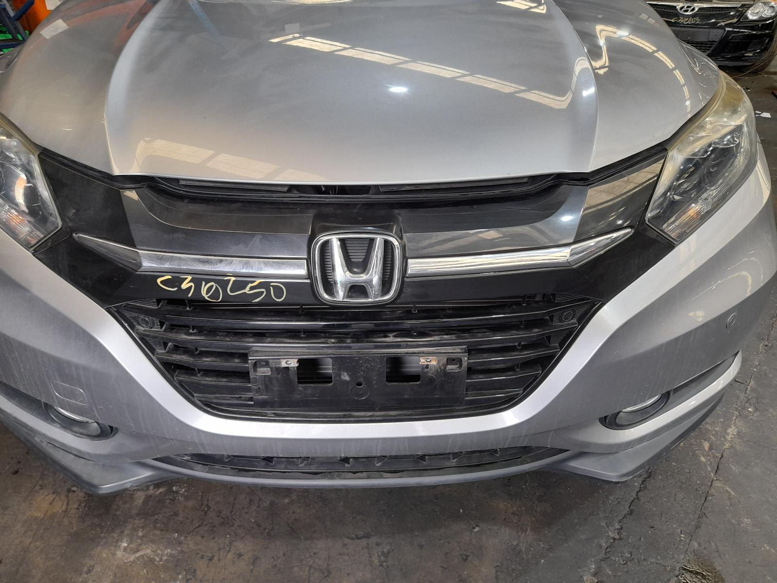 View Auto part Grille Honda Hrv 2016