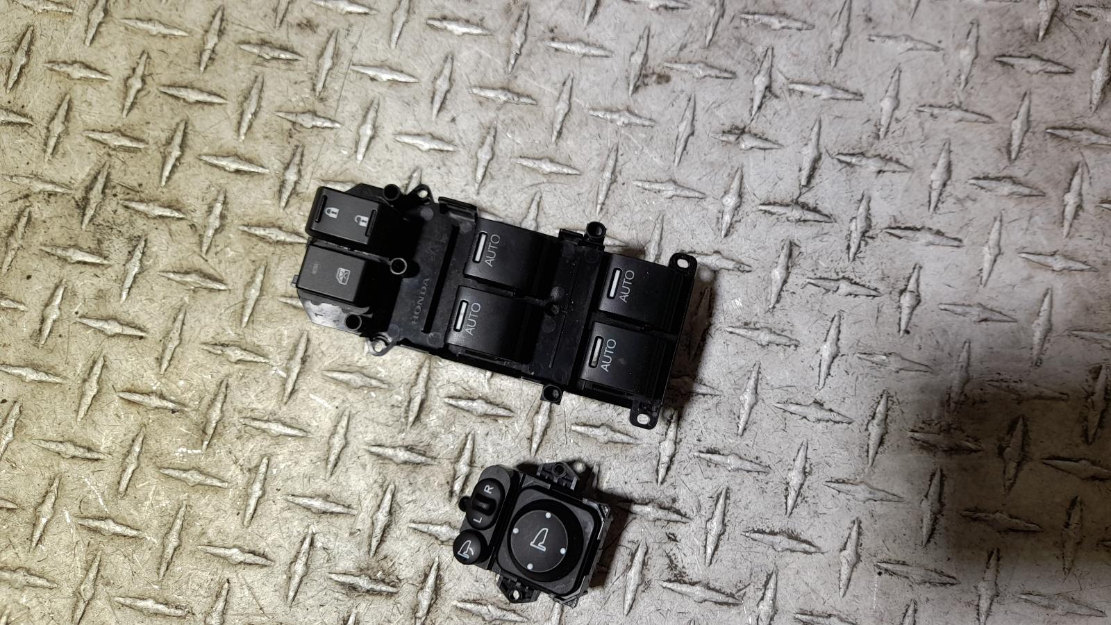 View Auto part Pwr Dr Wind Switch Honda Hrv 2016