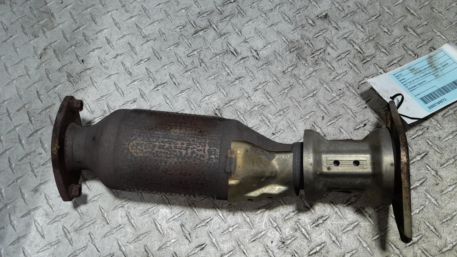 View Auto part Catalytic Converter Toyota Rav4 2013