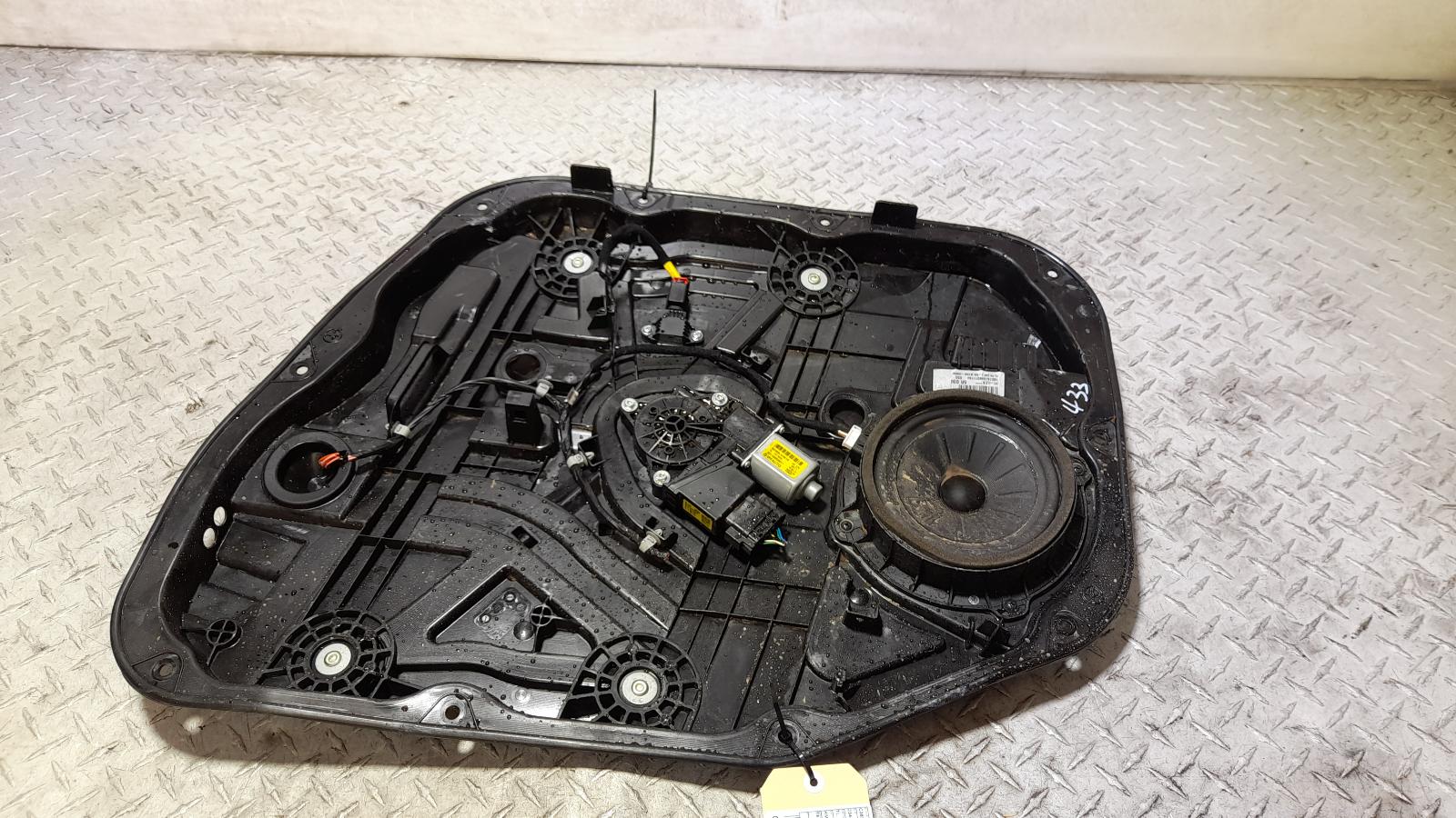 View Auto part Right Front Window Reg/Motor Hyundai Tucson 2018