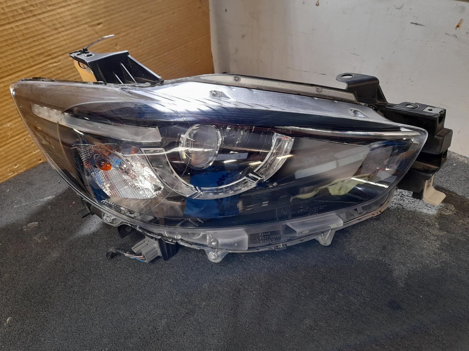 View Auto part Right Headlamp Mazda Cx5 2015