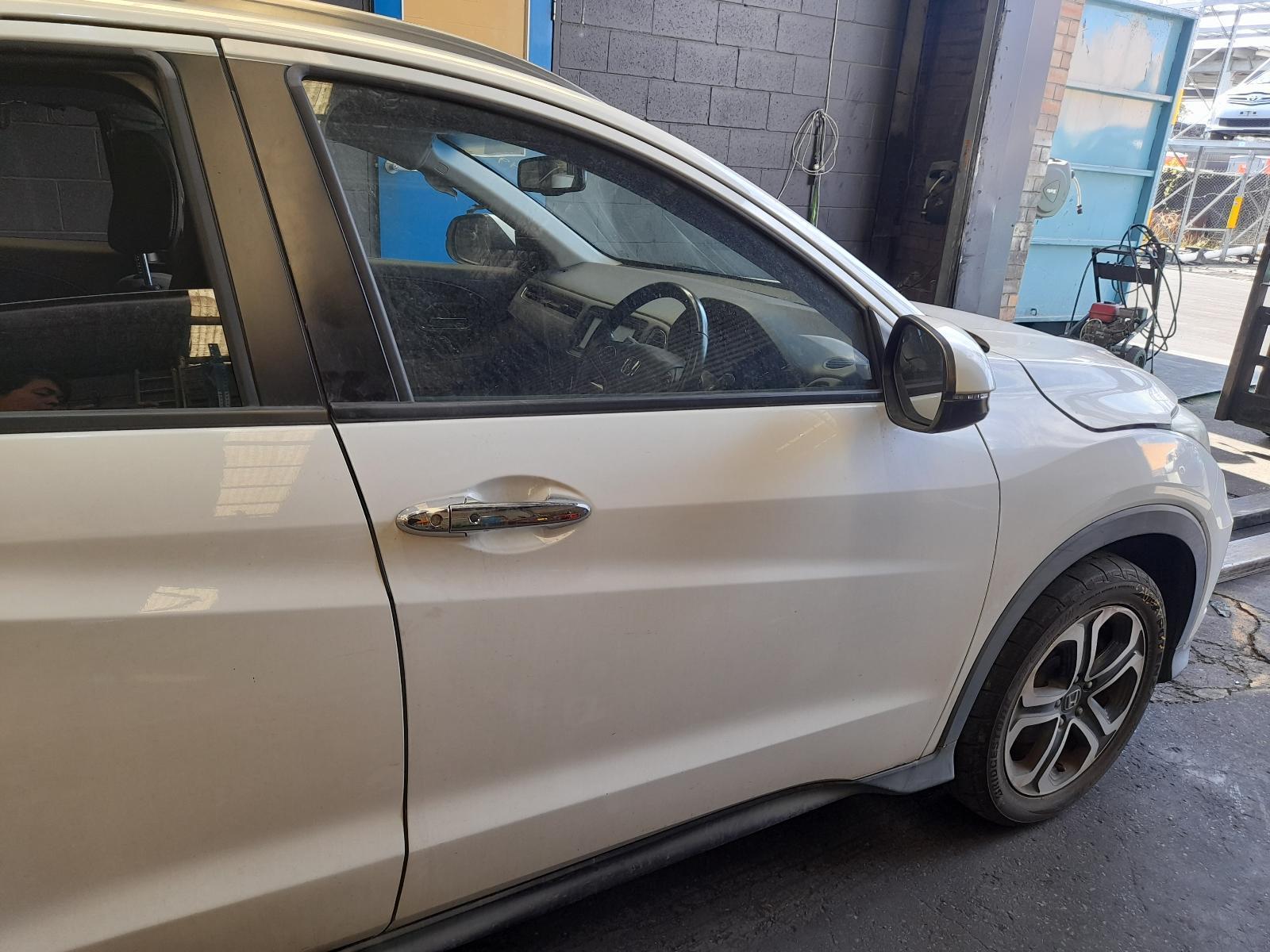 View Auto part Right Front Door Honda Hrv 2017