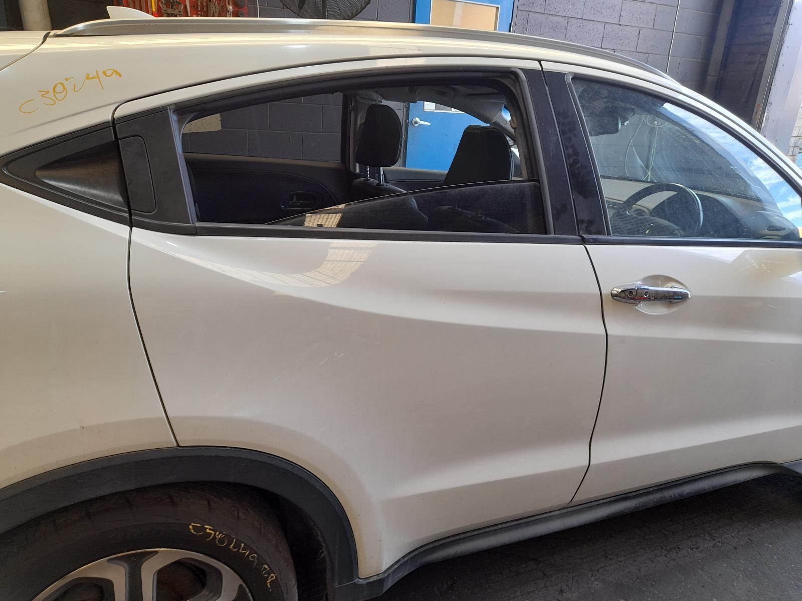 View Auto part Right Rear Door Sliding Honda Hrv 2017