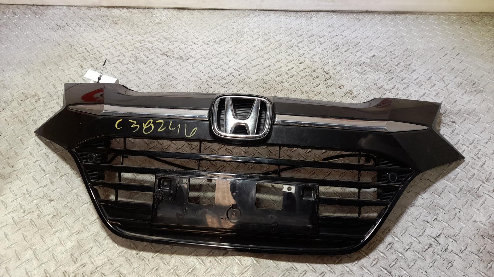 View Auto part Grille Honda Hrv 2016