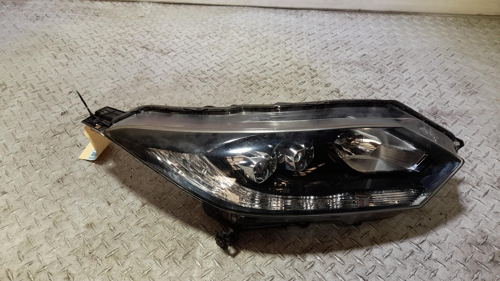 View Auto part Right Headlamp Honda Hrv 2016