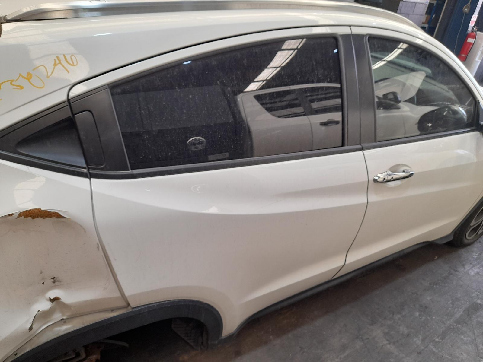 View Auto part Right Rear Door Sliding Honda Hrv 2016